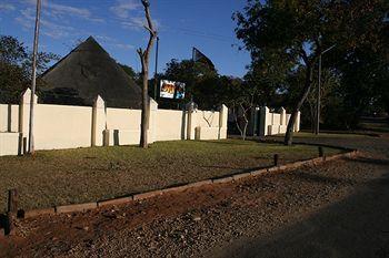 Adventure Lodge Victoria Falls Exterior photo